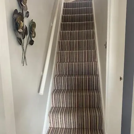 Riverside Retreat Sleeps 7 Cononley