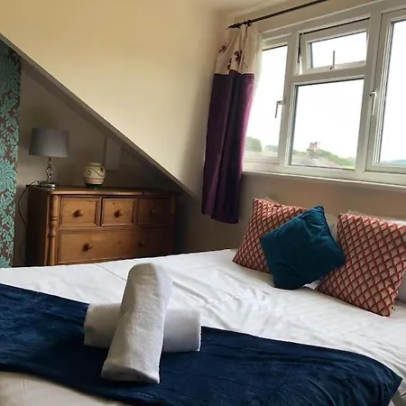 Riverside Retreat Sleeps 7 * Cononley