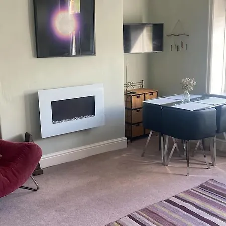 Riverside Retreat Sleeps 7 Skipton