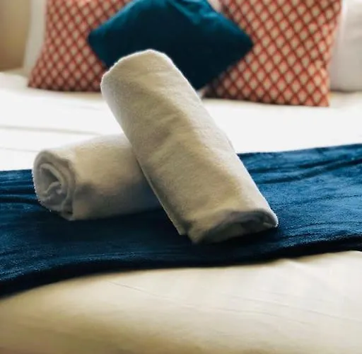 Riverside Retreat Sleeps 7 Cononley