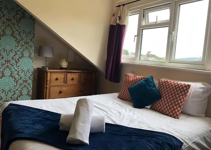 Riverside Retreat Sleeps 7 * Cononley