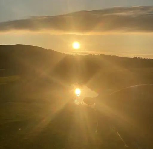 بيت للعطل Riverside Retreat Sleeps 7