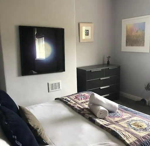 Riverside Retreat Sleeps 7 * Cononley