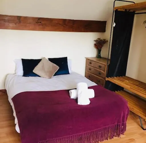 Riverside Retreat Sleeps 7 بيت للعطل Cononley